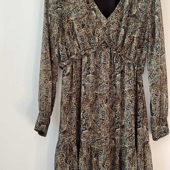 Tiered Midi Dress - Picture 3 of 5